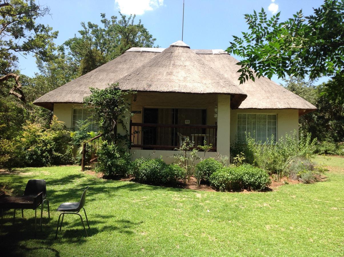 Hekpoort The Nutbush Boma Lodge מראה חיצוני תמונה