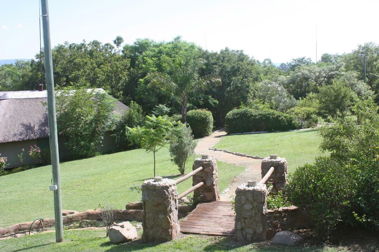 Hekpoort The Nutbush Boma Lodge מראה חיצוני תמונה