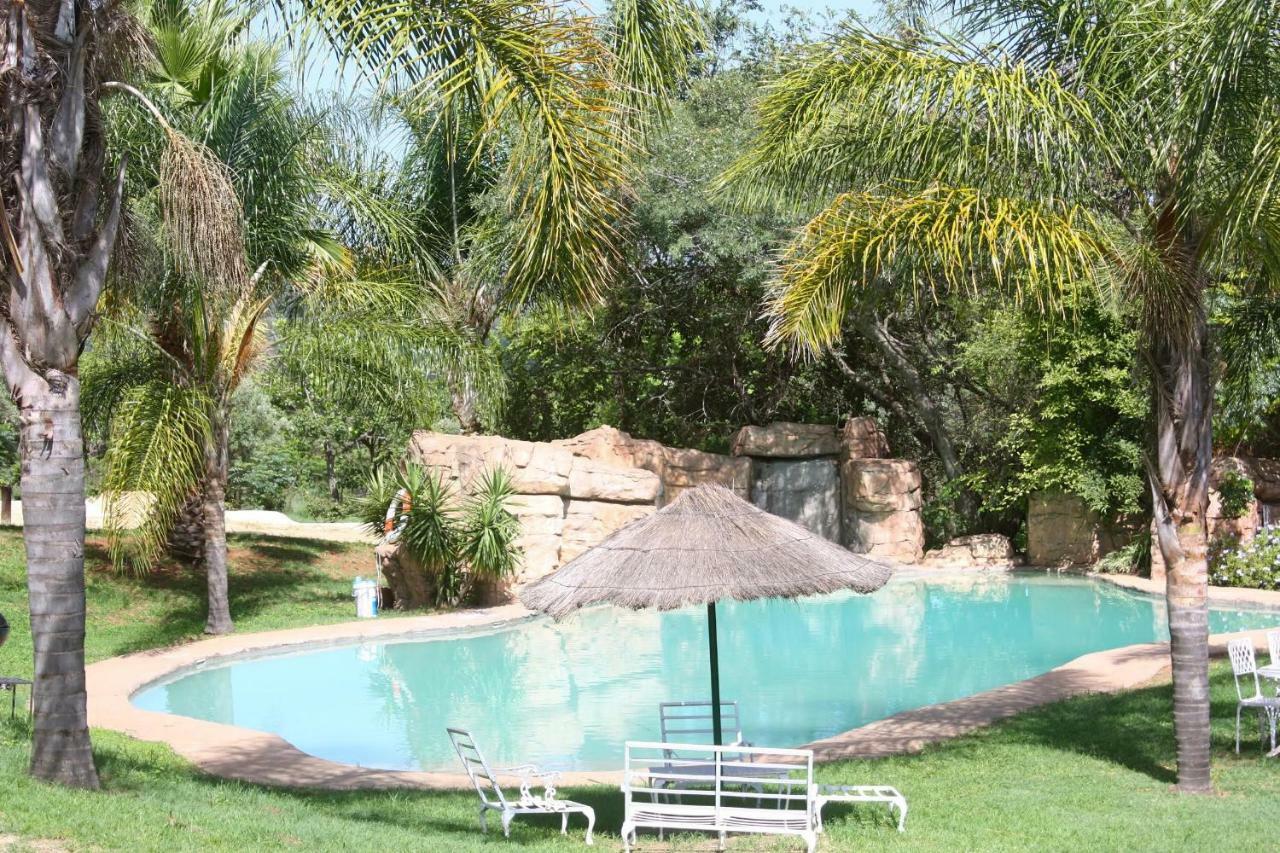 Hekpoort The Nutbush Boma Lodge מראה חיצוני תמונה